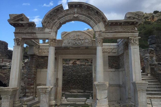 ALL INCLUSIVE Private Ephesus, House of Virgin Mary with lunch - A Turkish lunch at Agora Restaurant