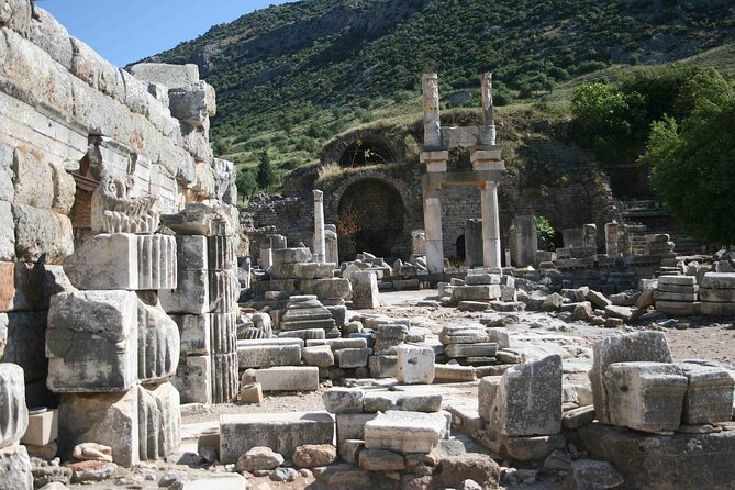 (Best of Ephesus) Private Ephesus & House Of Virgin Mary & LUNCH - Why this private Ephesus tour works well from Kusadasi