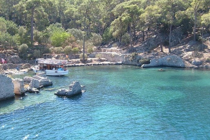 Boat Trip with Lunch From Kusadasi Port / Hotels - What lunch, drinks, and the boat are really like
