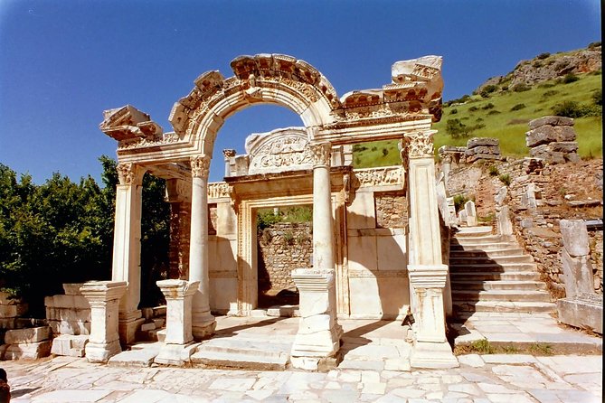 Easy Ephesus Shore Excursion – 4 Hours For Cruise Guest - Lunch, shopping, and the personal touch