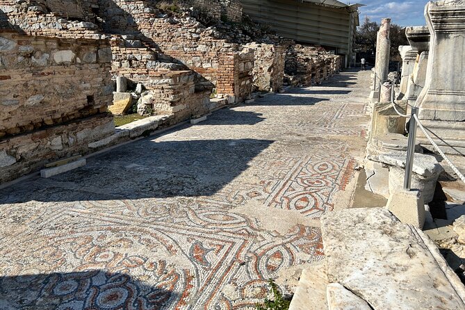 Ephesus and Virgin Mary Tour with Skip the Line, Lunch incl. - Kusadasi, Pigeon Castle, and everyday Turkish life