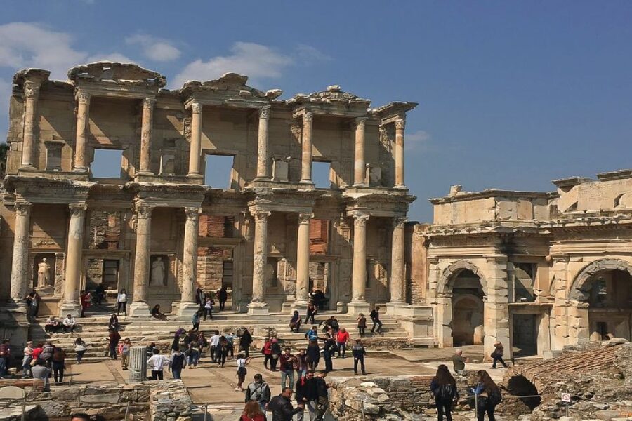 Ephesus: House of Virgin Marry & Artemis w Lunch & Ticket - Ephesus brings the ancient city to life