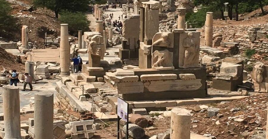 Ephesus: House of Virgin Marry & Artemis w Lunch & Ticket - Artemis is brief but worth the historical context