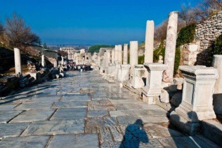Ephesus: Private Full-Day Tour From Kusadası - What a private guide adds