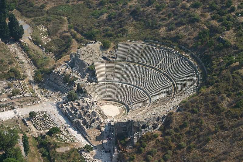Ephesus: Small Group Tour for Cruise Passengers - Selcuk lunch and the carpet-making stop