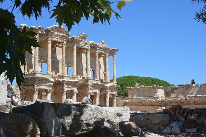 Ephesus Small Group Tour from Kusadasi Port Cruiser Only - A quiet stop at the Temple of Artemis
