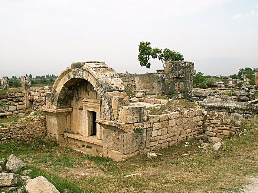 From Kusadasi and Selcuk: Pamukkale and Hiearapolis Tour - Who will enjoy this day trip most