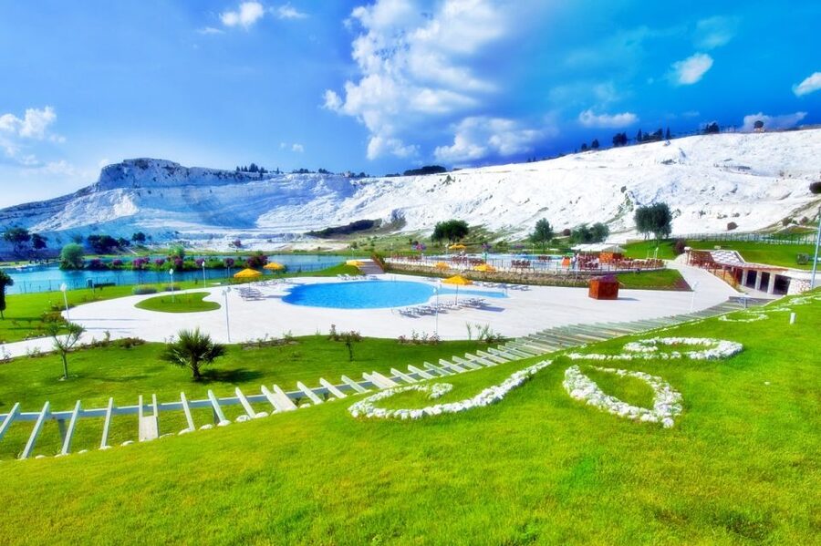 From Kusadasi and Selcuk: Pamukkale and Hiearapolis Tour - Timing, crowds, and the best way to use your free hours