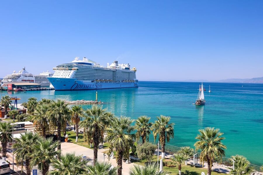 From Kusadasi: Ephesus Private Tour for Cruise Passengers - Lunch in Selçuk and the question of extra stops