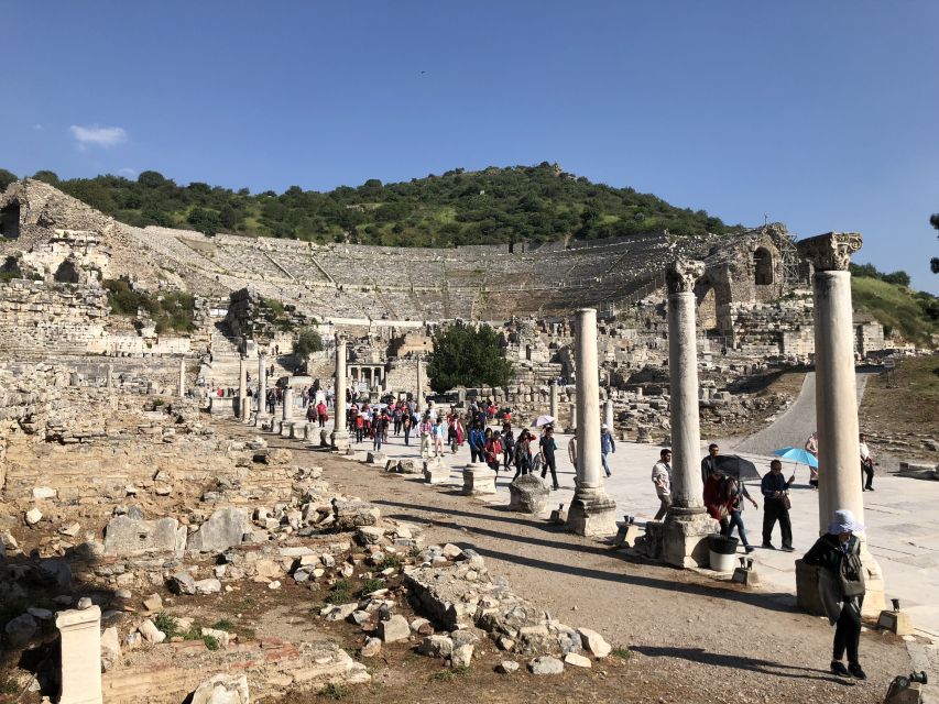 From Kusadasi: Full Day Private or Small Group Ephesus Tour - What the guide adds to a place this large