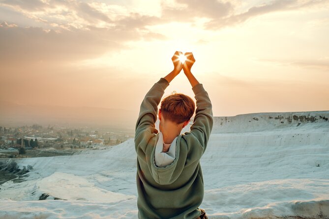 Full-day Private Pamukkale Tour from Kusadasi with Lunch - The lake photo stop adds a calmer pause