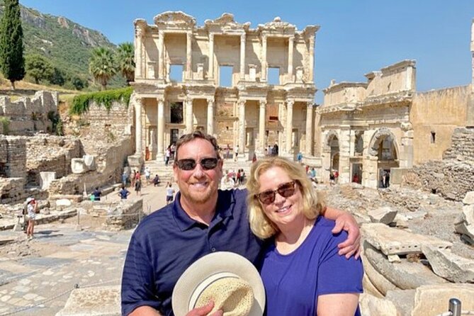 Half Day Easy Ephesus Private Tour for Cruisers from Kusadasi Port - Meeting your guide at Kusadasi Port