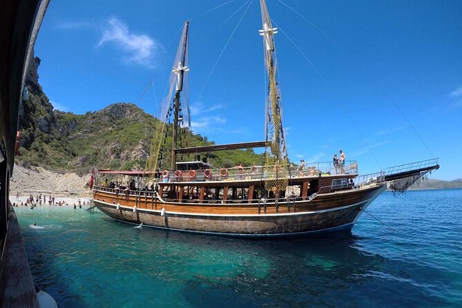 Kusadasi Boat Trip With Lunch And Hotel Transfer - A low-cost day on the Aegean