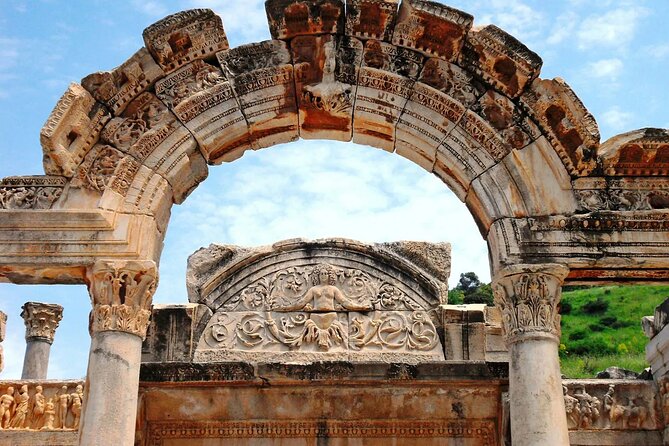 Kusadasi Ephesus Full Day Tour With Lunch & Professional Guide - Lunch in Selcuk, with time to slow down