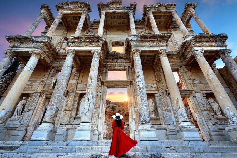 Kusadasi: Ephesus, House of Virgin Mary, and Temple Tour - Ephesus is the reason to book this day