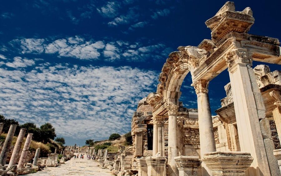 Kusadasi: Ephesus, House of Virgin Mary, and Temple Tour - Turkish lunch is useful, but keep expectations sensible