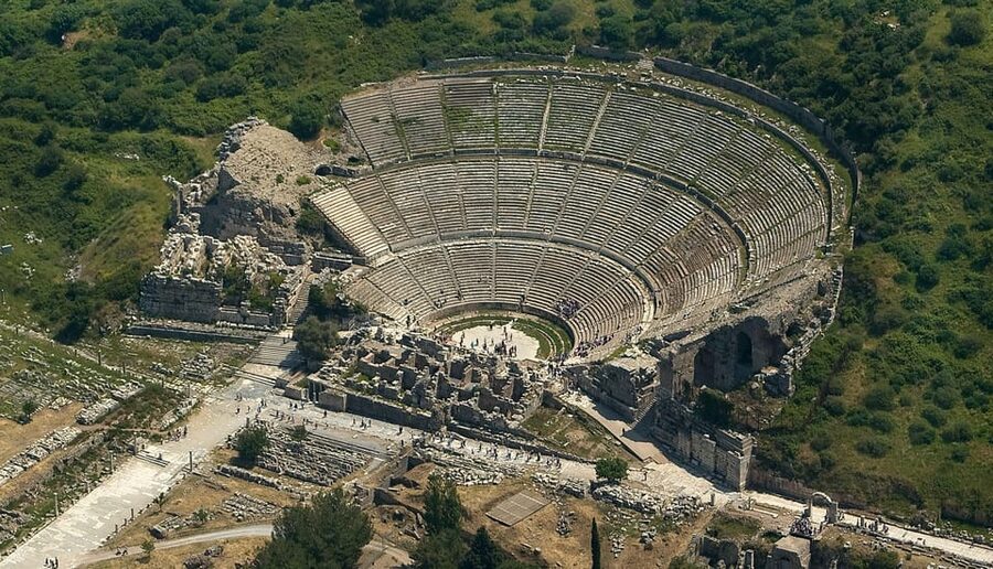 Kusadasi: Ephesus, House of Virgin Mary, and Temple Tour - The guide can make or break the experience