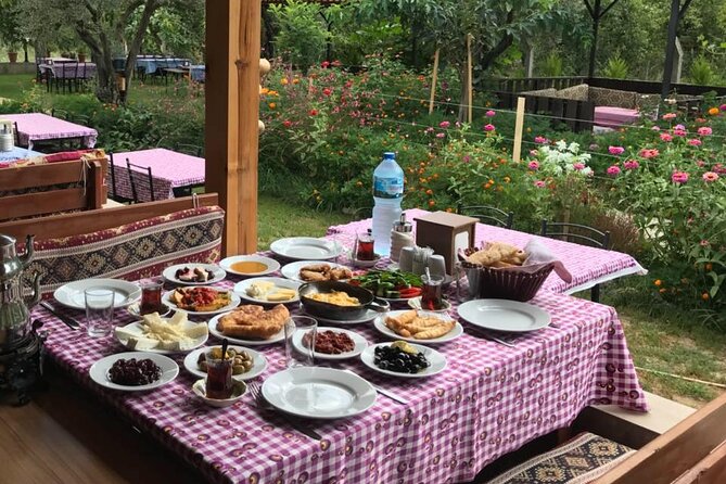 Kusadasi Selcuk Ephesus Gourmet and Street Food Tour - Kirazlı breakfast: arrive hungry