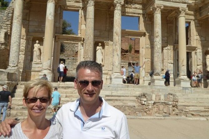 Kusadasi Shore Excursion: Ephesus Tour for Cruisers from Kusadasi Port - Meeting Your Guide at Kusadasi Port