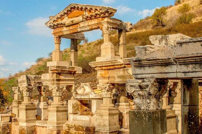 Legendary Memories:Ephesus&House of Mary and Bath Experience - Walking Through Ephesus in Two Hours