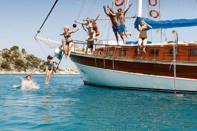 National Park Boat Trip with Lunch from Kusadasi / Selcuk - Life on a boat built for 160 people