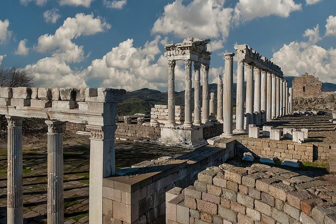 Pergamon&Asklepion Day Tour from Kusadasi / Izmir - Up to the Pergamon Acropolis