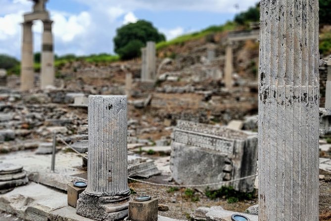 Private Ephesus, House of Virgin Mary, St John Basilica & Lunch - St John Basilica and the last remains of Artemis