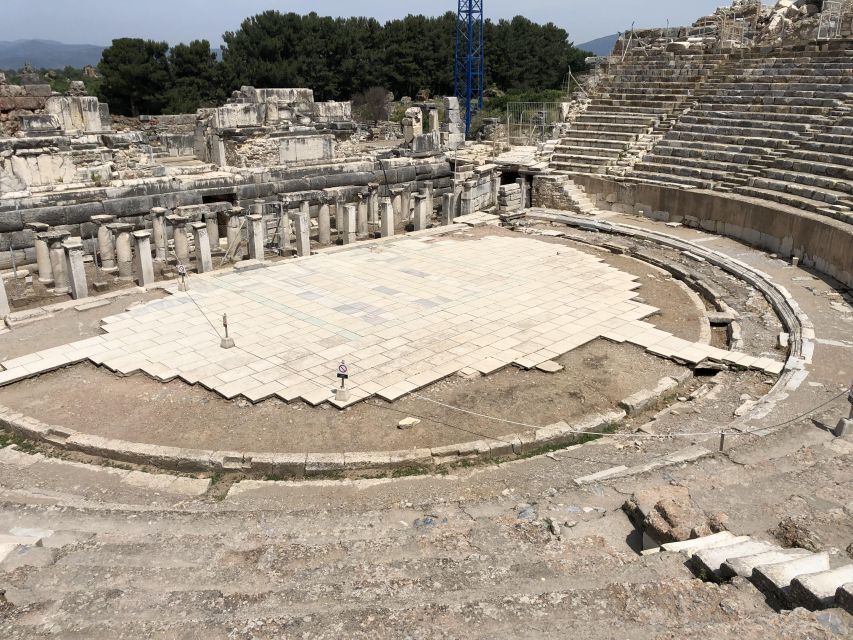 Private Ephesus tour for Cruise Guests w/SkipTheLineTickets - Walking the marble streets of Ephesus