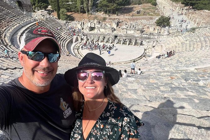 PRIVATE EPHESUS TOUR FOR CRUISERS: On-time Return and Skip-Line - Meeting the guide at Kusadasi Cruise Port