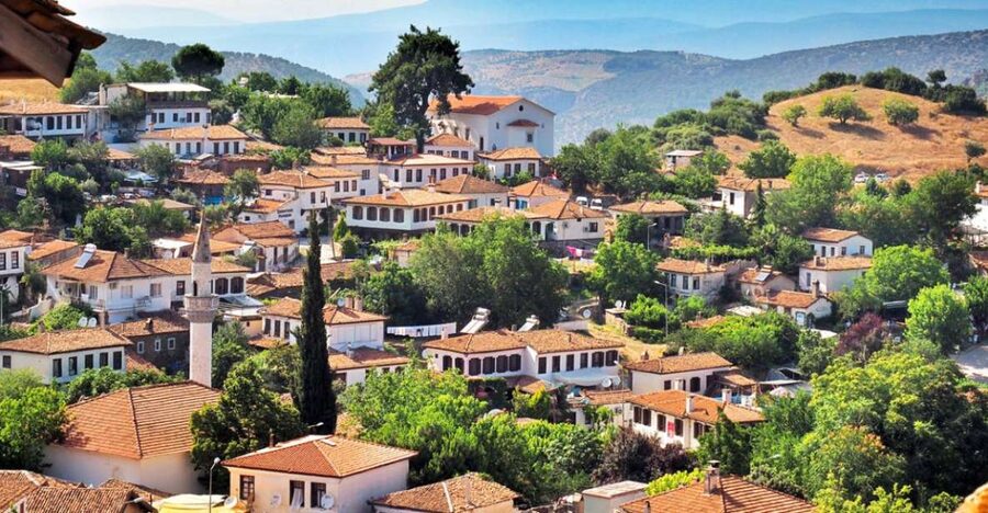 Private Sirince Village Tour From Kusadasi Port Cruiser Only - Leaving Kuşadası Port for the hills