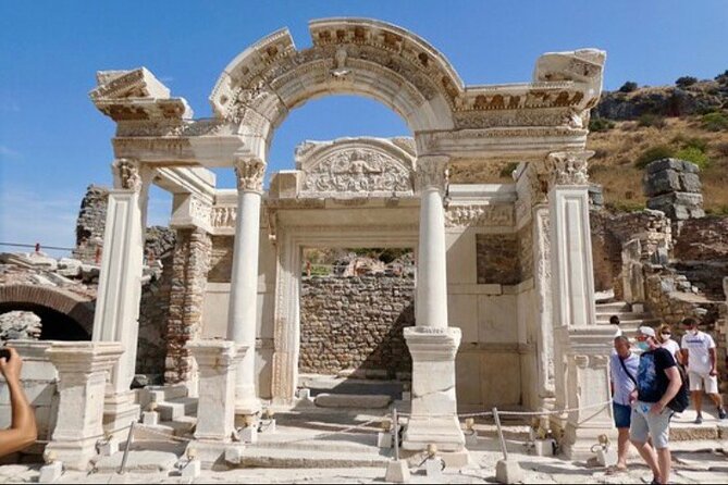 Private Tour : Biblical Ephesus Tour for Cruisers from Kusadasi ( Ephesus ) Port - The Temple of Artemis in a 15-minute stop