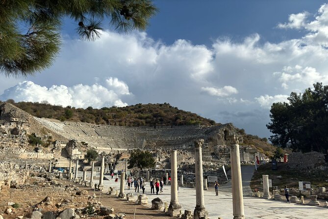 PRIVATE TOUR FOR CRUISERS: Mary's House (Meryemana) and Ephesus - Walking through Ephesus for two hours