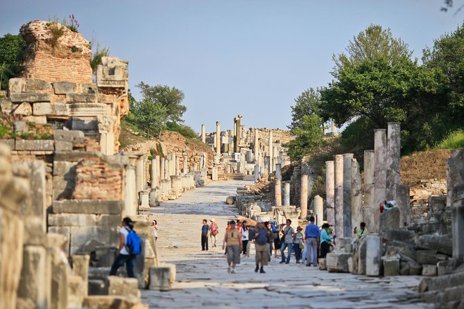 Shore Excursion 1 or 2 Day Private Tour from Kusadasi Port for Ephesus-Pergamon - Pergamon’s steep theater and high ancient city