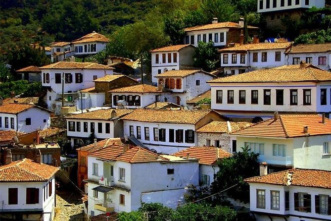Sirince Village Tour From Kusadasi Port / Hotels - The Guide and Group Experience