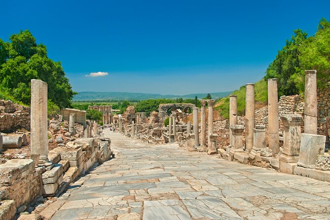 SKIP-THE-LINE: BEST-SELLER PRIVATE EPHESUS TOUR for Cruise Guests - Lunch, local workshops, and the day’s rhythm