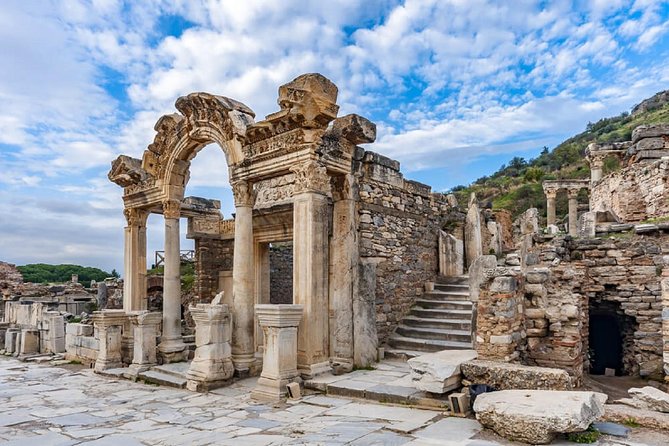 Skip the Line: Ephesus Tour For Cruise Guest - The Public Latrine and daily Roman life