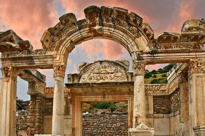 SKIP THE LINE - Private Guided Ephesus Tour - Walking into the ancient city of Ephesus